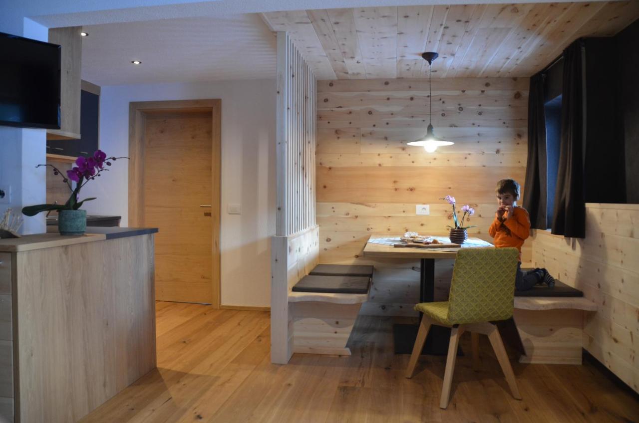 Luech Dl Finatzer Apartment San Martino in Badia Exterior photo